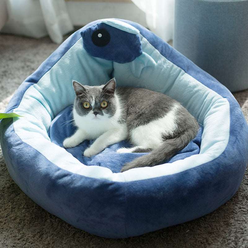 Fluffiges Katzen Bett.