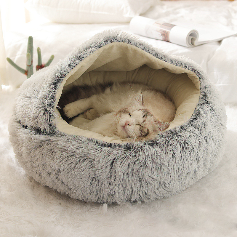 Samtweiche Kuschelhöhle für Hunde und Katzen.